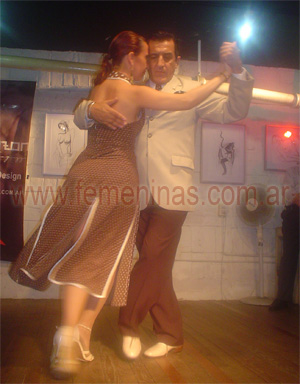 Bailarines de tango